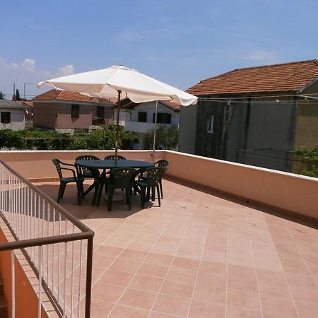 Apartments Juraga Murter Habitación foto